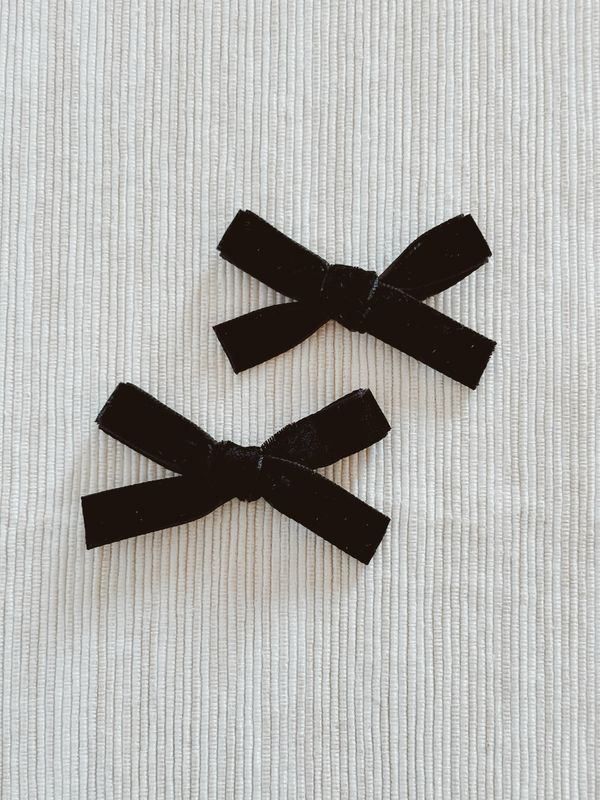 Black Velvet Mini Bow