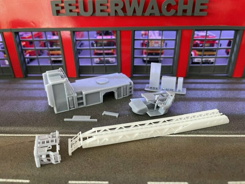 Rosenbauer DLK L32A-XS 3.0 nach Vorbild Berliner Feuerwehr Tiergarten