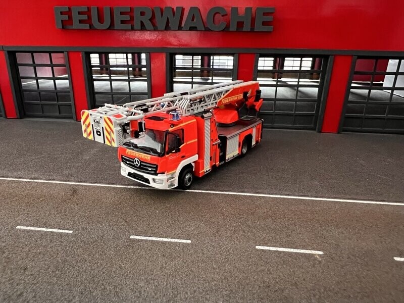 Komplettbausatz: Rosenbauer L32 XS-3.0 DLK nach Vorbild: Kiel