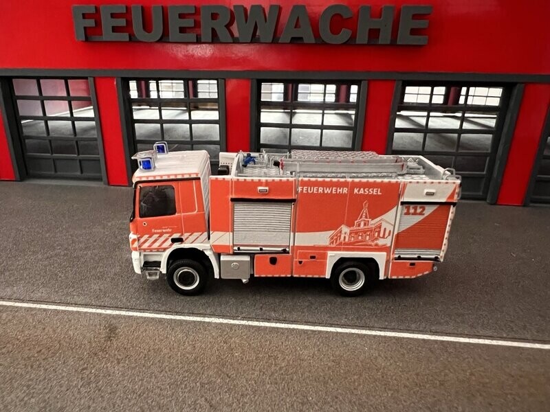 Komplettbausatz: Schlingmann TLF 20/40-SL nach Vorbild: Kassel Komplettbausatz: Schlingmann TLF 20/40-SL nach Vorbild: Kassel