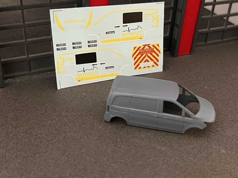 Bundle: Decal + Karosse Vito kurz Vorbild: NEF Feuerwehr Hagen Bundle: Decal + Karosse Vito kurz Vorbild: NEF Feuerwehr Hagen