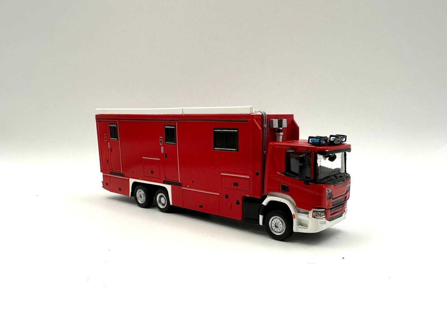 Komplettbausatz: Iturri ELW2 nach Vorbild: Feuerwehr Hamburg