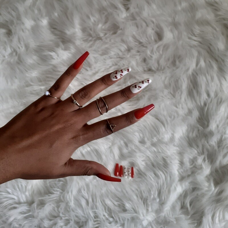 Press on nails taille M cerises