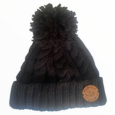 CABLE KNIT BOBBLE HAT BLACK