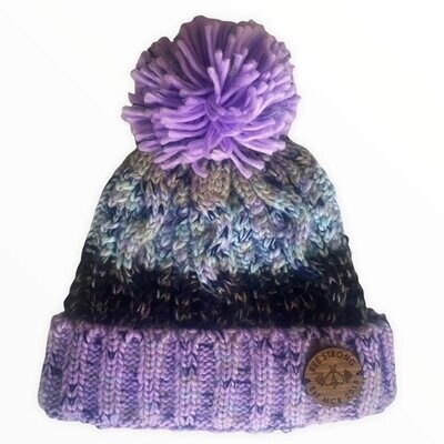 CORKSCREW BOBBLE HAT LILACS