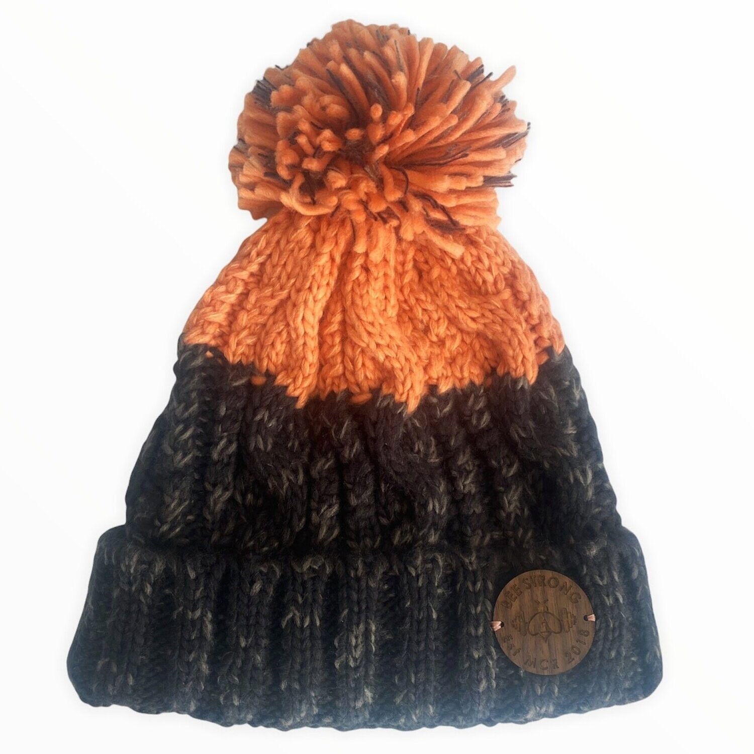 APRES BOBBLE HAT CHARCOAL & DUSKY PINK