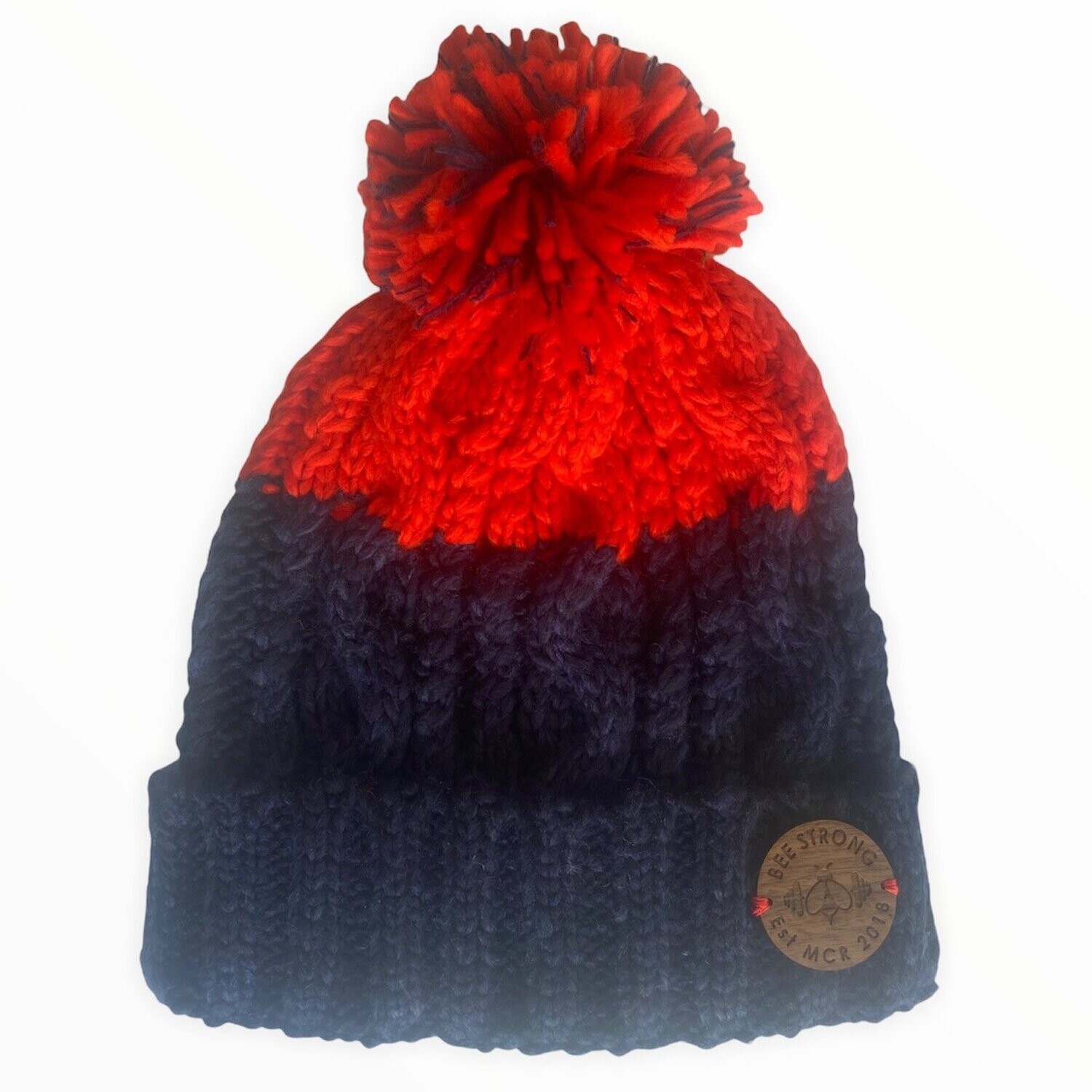 APRES BOBBLE HAT NAVY & RED