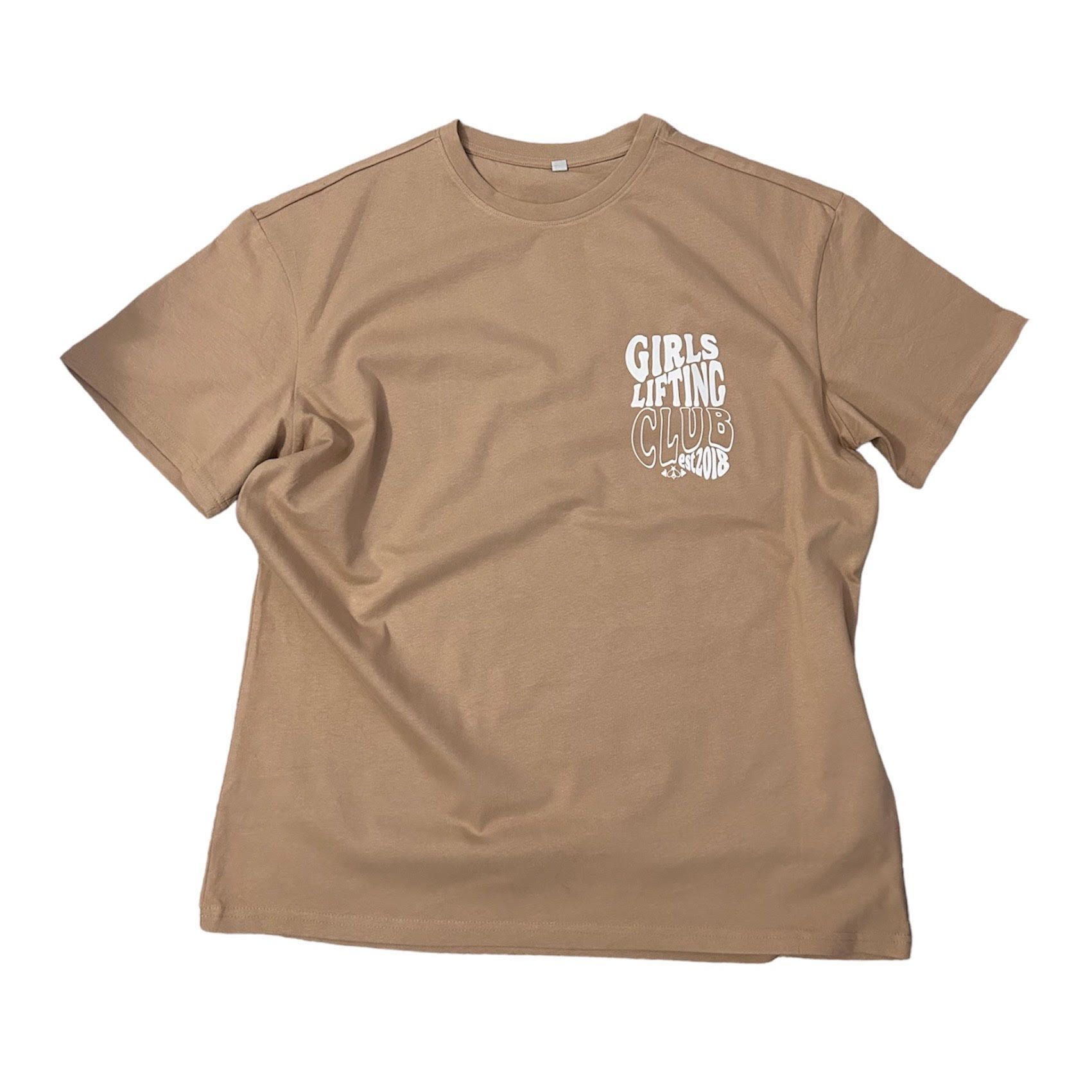 girls lifting shirt