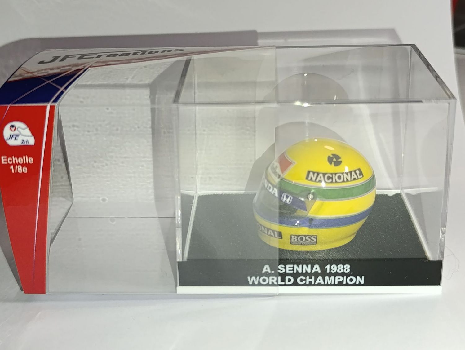 SENNA A. 1988 WORLD CHAMPION 1/8e