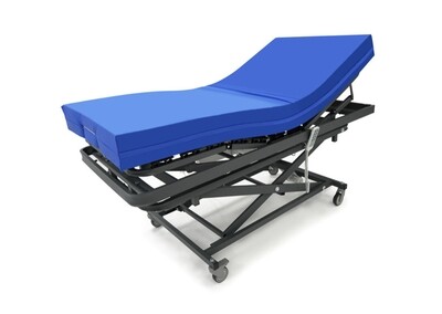 Cama geriátrica con carro elevador y colchón sanitario
