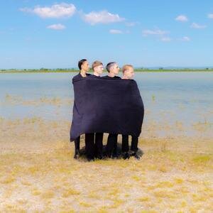 Ja, Panik 'Don’t Play With The Rich Kids'