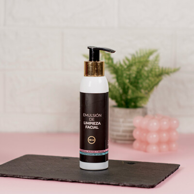 Emulsión De Limpieza Facial