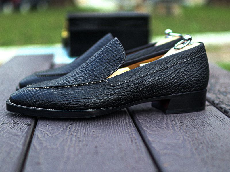 “Accord II” Apron Toe Loafer