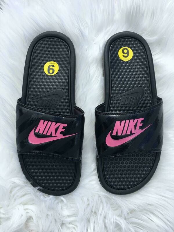 NIKE Men&#39;s Sandals