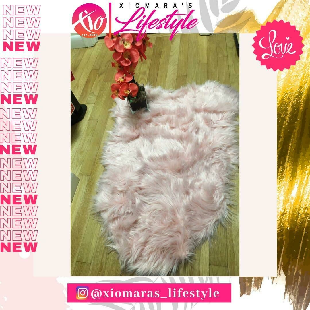 2 x 3 ft White Faux Sheepskin