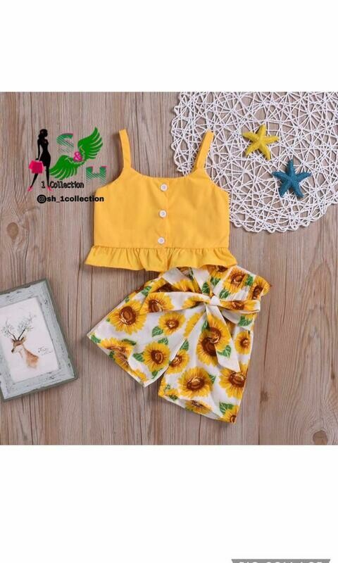 2 Piece Sunflower Shorts Set