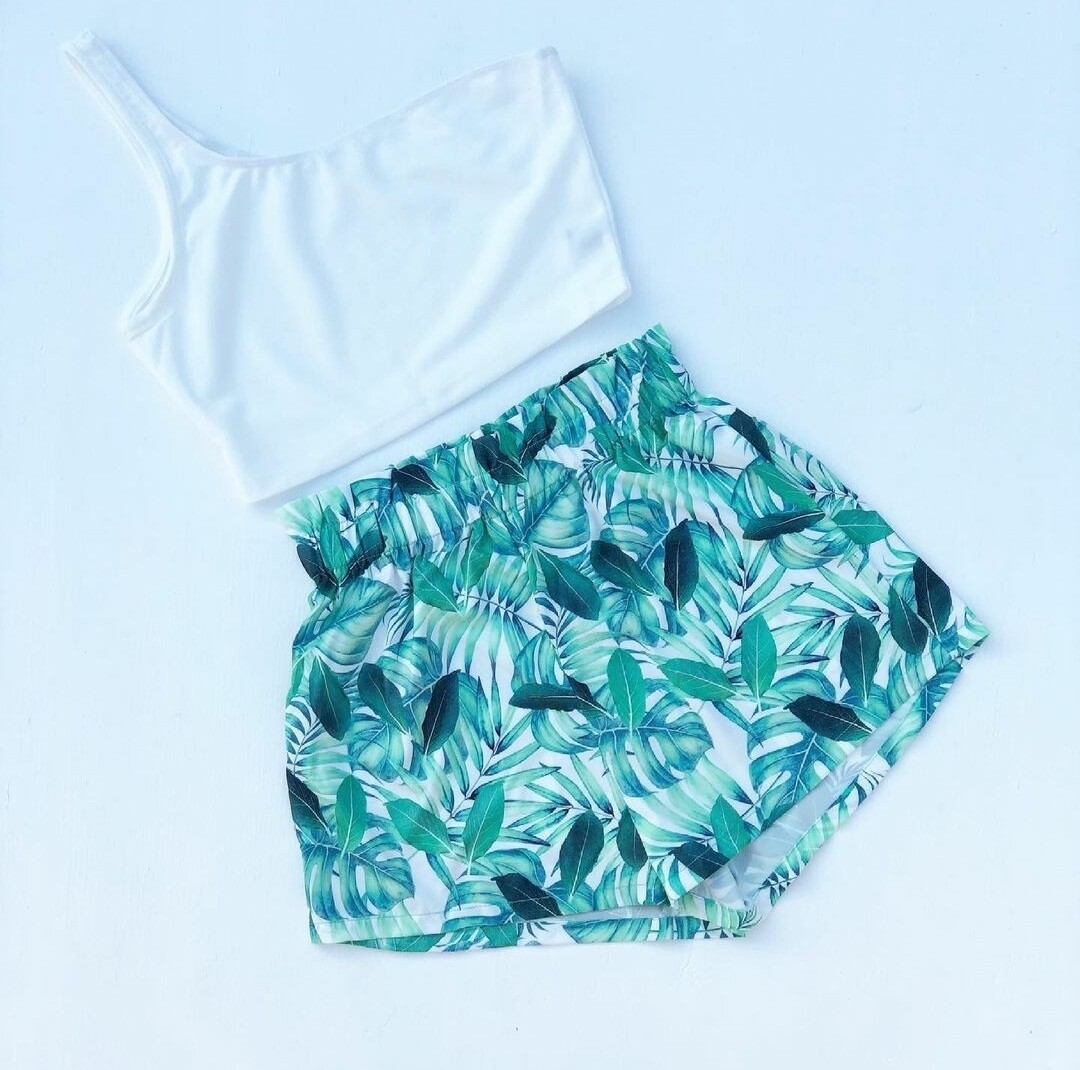 Leaf Print Crop Top Shorts Set