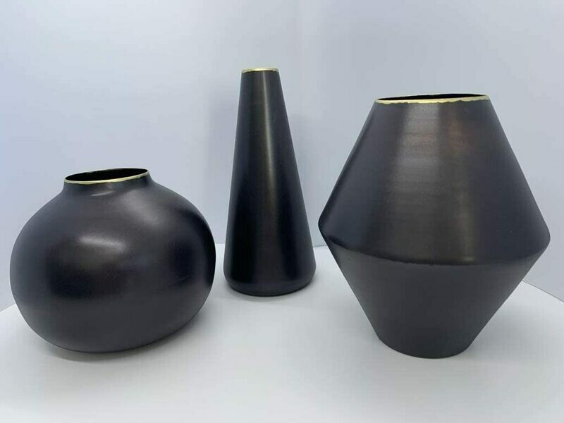 KADINA Set of 3 Iron with Brass Trim Bud vases, Black Rustic Home Decor or Modern Farmhouse Decor Ideal vase Accent Pieces