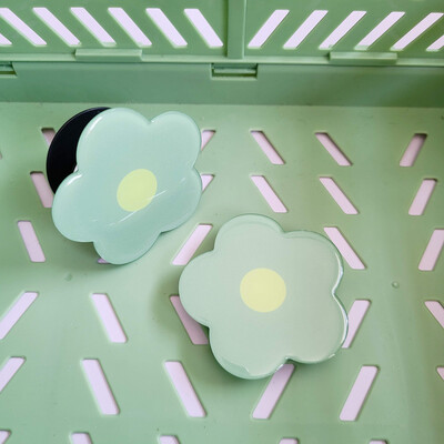 Light Green Flower Phone Grip