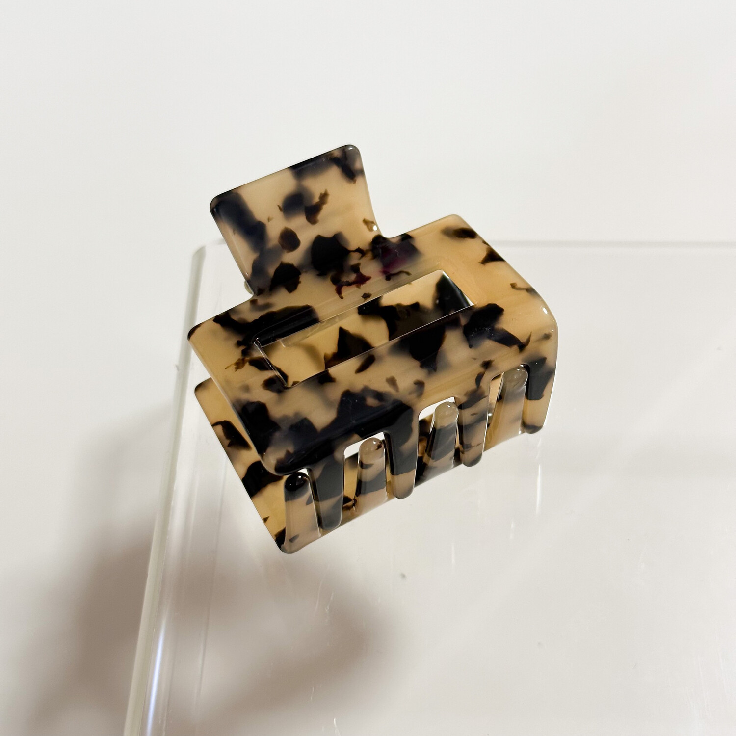 Blonde Tortoise Mini Claw Clip
