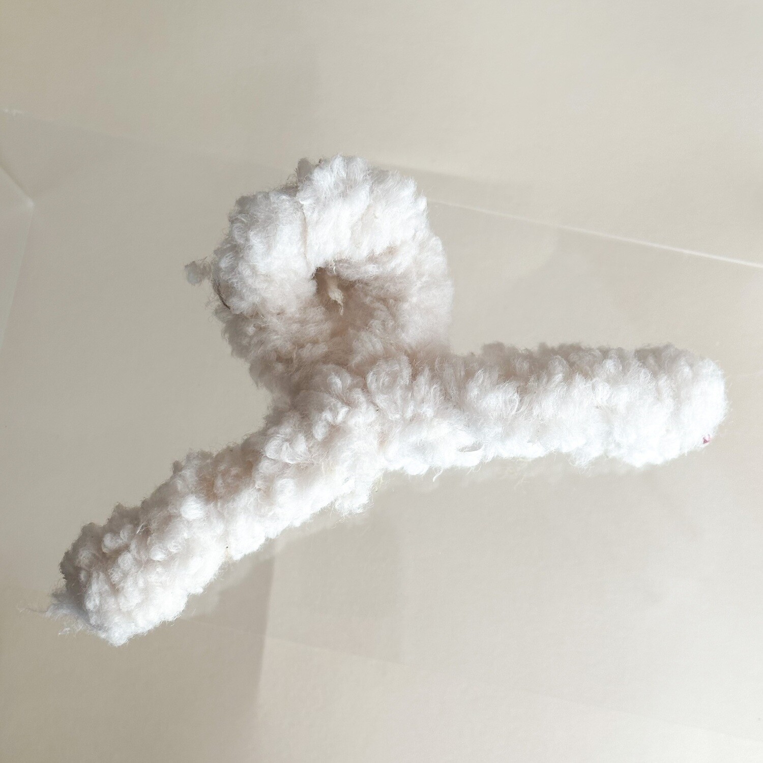 Cream | Teddy Claw Clip