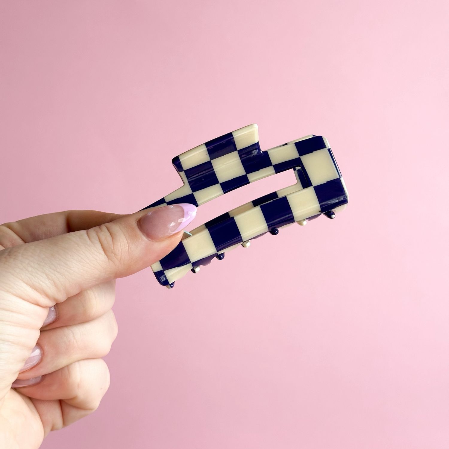 Indigo Medium Checker Claw Clip