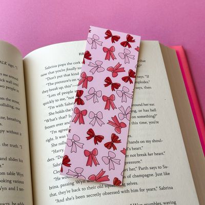 Bows | Bookmark