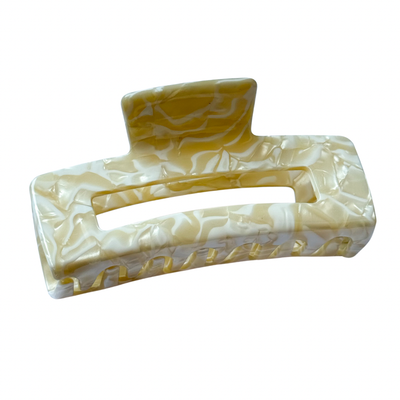 Pearl Medium Claw Clip