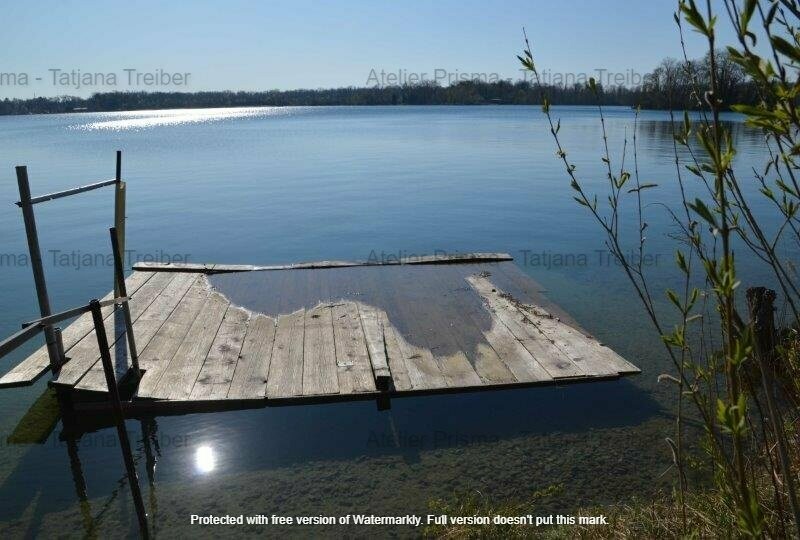 Steg im Sonnenschein