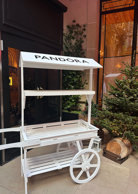 Candy Bar chariot