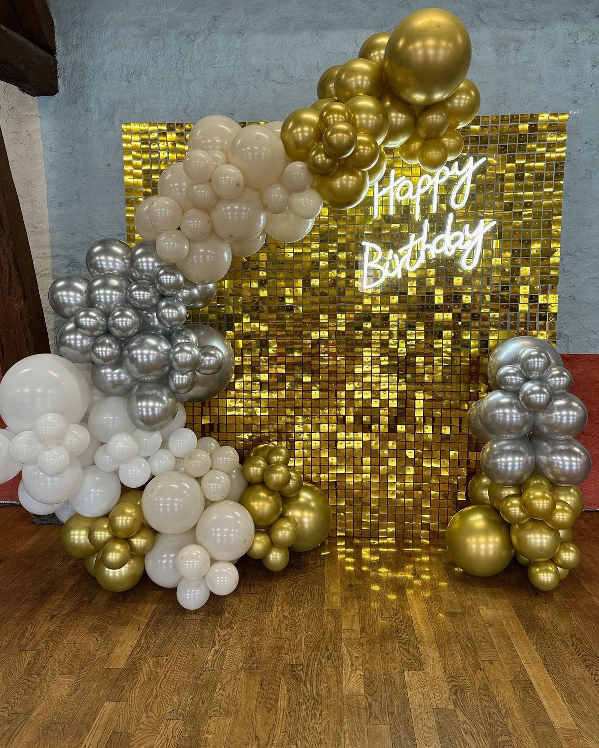 Mur sequin OR Mur sequin OR