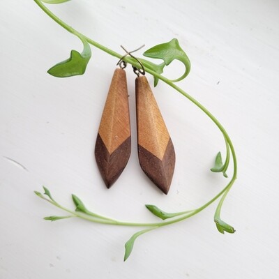 PIUMA Y - Kauri & Walnut Wooden Earrings