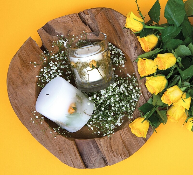 Nature&#39;s Gift NEW - Yellow Tea Rose Inclusion Pillar