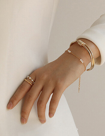Twist Bangle Gold