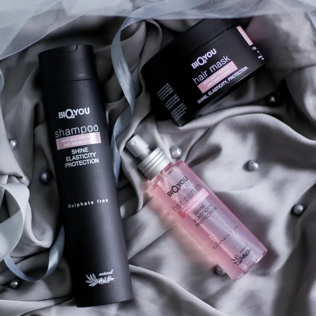Set “For silky and shiny hair”