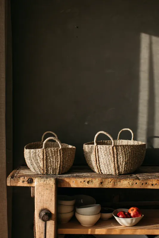 Kurv Set of 2 Oval Seagrass Baskets with Plaited Handles