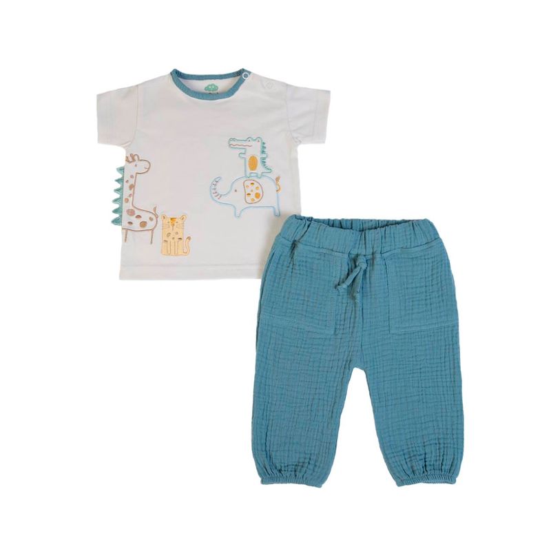 T-shirt + muslin pants