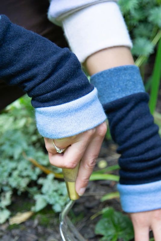 Gloves / Wrist Warmers