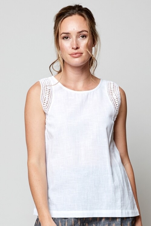 Plain Crochet Trim Vest