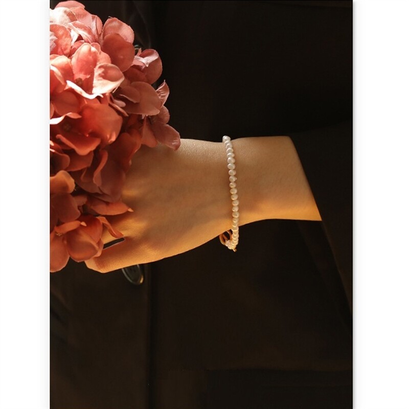 Freshwater Pearl Loop &amp; Bar Brace