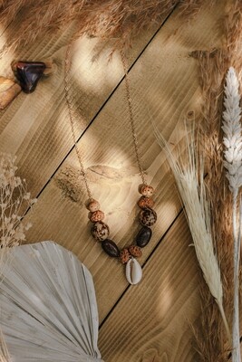Cowrie Shell Summer Pendant Necklace