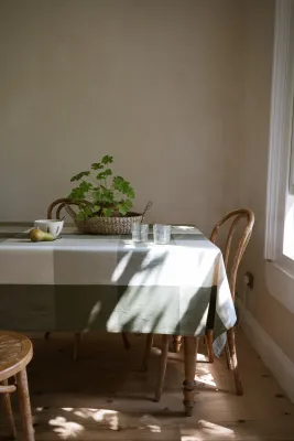 Herb Giant Check Tablecloth