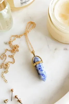 Blue Vein Stone Crystal Pendant Necklace