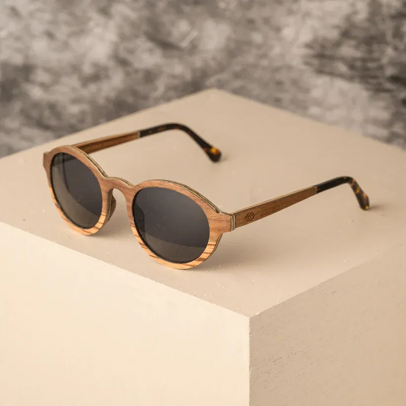 Lagos Wooden Frame Sunglasses in Circular Fashion Frame with Polarized Mirror