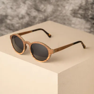 Lagos Wooden Frame Sunglasses in Circular Fashion Frame with Polarized Mirror