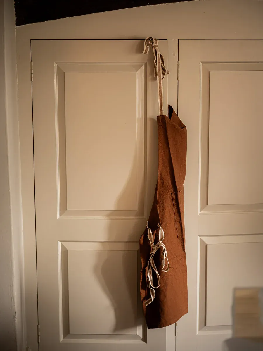 Washed Muse apron