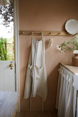 The Timeless Linen Apron