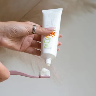 Natural Whitening Toothpaste with Mint Oil and Sage Extract 100ml