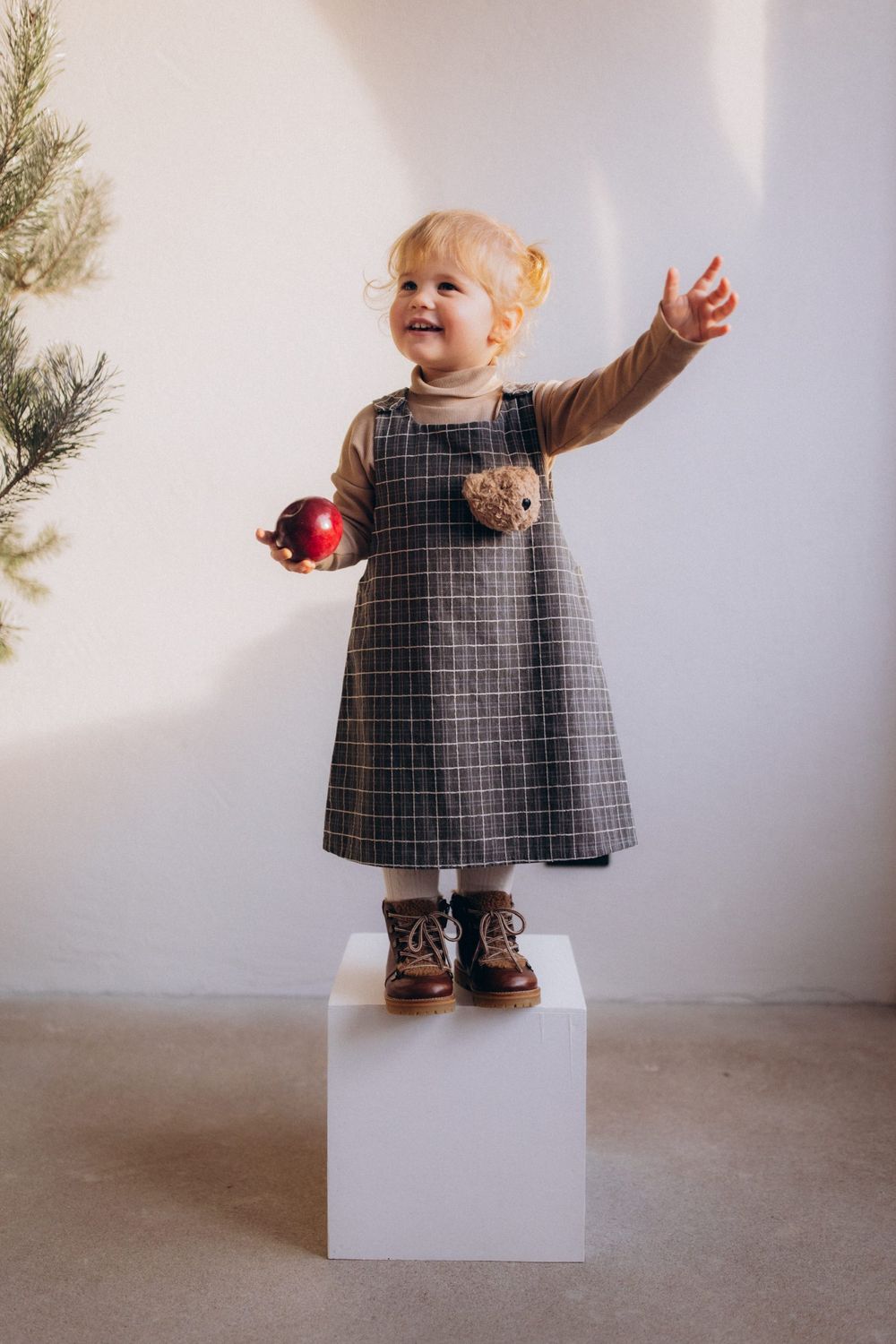 PINAFORE DRESS WITH TEDDY