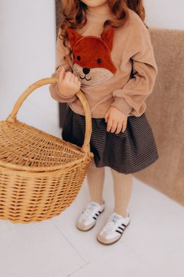 EMBROIDERED SWEATER